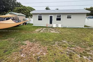 1031 NE 142nd St, North Miami, FL 33161 - Photo 16