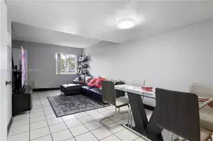 8262 NW 5th Ln, Miami, FL 33126 - Photo 8