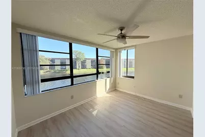 10426 E Clairmont Cir #212, Tamarac, FL 33321 - Photo 12