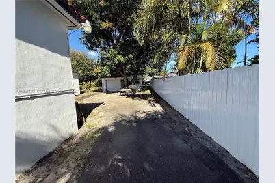 79 NW 143rd St, Miami, FL 33168 - Photo 30