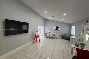 25050 SW 129th Ct, Homestead, FL 33032 - Photo 6