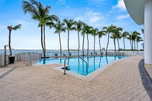 665 NE 25th St, Miami, FL 33137 - Photo 18