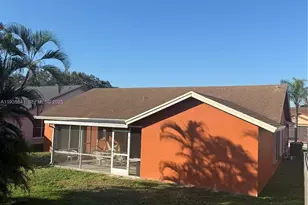 10378 Welleby Isles Blvd, Sunrise, FL 33351 - Photo 2