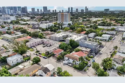 984 SW 6th St, Miami, FL 33130 - Photo 2