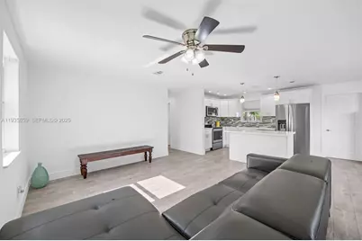 5641 NE 8th Ave, Oakland Park, FL 33334 - Photo 6