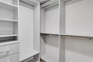 555 NE 34th St, Miami, FL 33137 - Photo 30