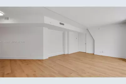 555 NE 34th St #607, Miami, FL 33137 - Photo 8