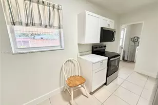 1311 N 69th Ave, Hollywood, FL 33024 - Photo 8