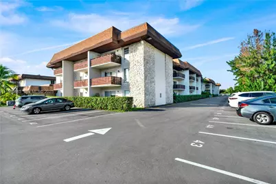 7477 SW 82nd St #C215, Miami, FL 33143 - Photo 1