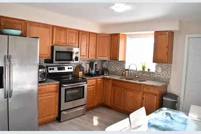 2223 Liberty St, Hollywood, FL 33020 - Photo 16