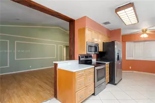 9360 S Chelsea Dr S, Plantation, FL 33324 - Photo 18