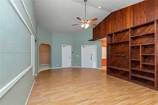 9360 S Chelsea Dr S, Plantation, FL 33324 - Photo 12