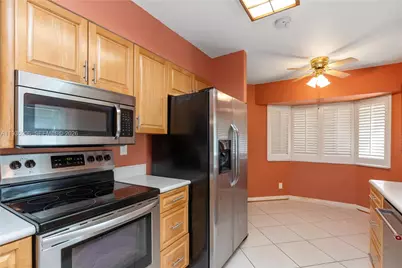 9360 S Chelsea Dr S, Plantation, FL 33324 - Photo 16