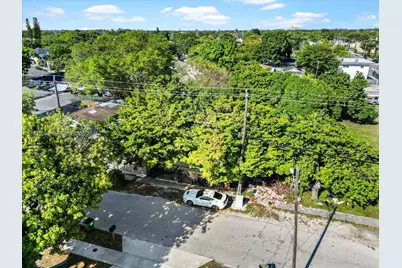 1829 NW 62nd Ter #N/A, Miami, FL 33147 - Photo 22