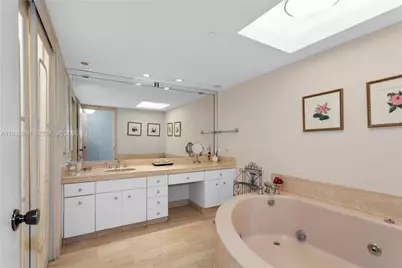 19707 Turnberry Way #17-E, Aventura, FL 33180 - Photo 20