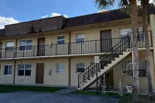 402 Lakeside Dr, Margate, FL 33063 - Photo 2