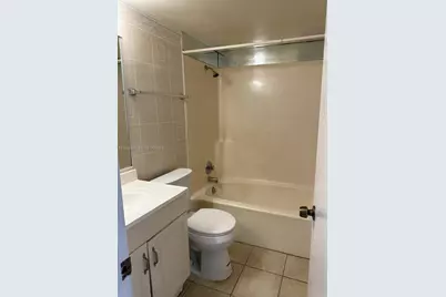 402 Lakeside Dr #108, Margate, FL 33063 - Photo 10