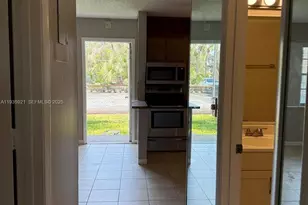 402 Lakeside Dr, Margate, FL 33063 - Photo 22