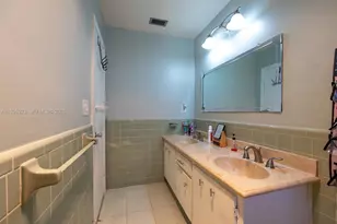 9906 Westwood Dr, Tamarac, FL 33321 - Photo 26