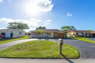 9906 Westwood Dr, Tamarac, FL 33321 - Photo 2