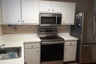 7710 NW 50th St, Lauderhill, FL 33351 - Photo 10