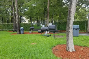 7710 NW 50th St, Lauderhill, FL 33351 - Photo 28