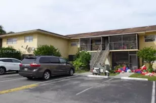 15639 SW 73rd Cir Terrace, Miami, FL 33193 - Photo 1