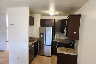 15639 SW 73rd Cir Terrace, Miami, FL 33193 - Photo 4