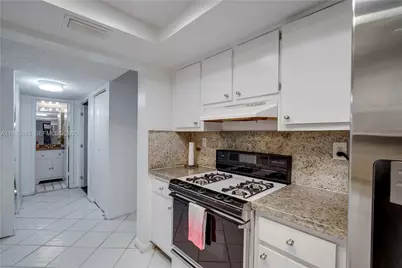 11483 SW 109th Rd #2E, Miami, FL 33176 - Photo 4