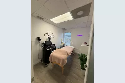 717 Ponce De Leon Blvd #206, Coral Gables, FL 33134 - Photo 10