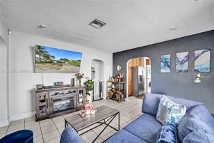 2826 Dewey St, Hollywood, FL 33020 - Photo 10