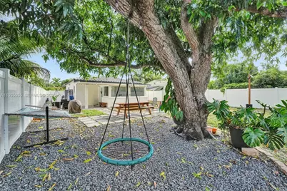 2826 Dewey St, Hollywood, FL 33020 - Photo 18