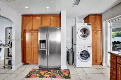 2826 Dewey St, Hollywood, FL 33020 - Photo 12