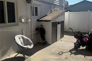 290 NW 45th Ave, Miami, FL 33126 - Photo 22