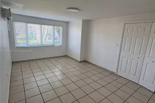 290 NW 45th Ave, Miami, FL 33126 - Photo 8