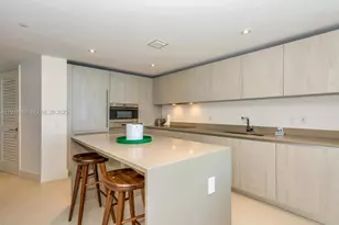 4111 S Ocean Dr, Hollywood, FL 33019 - Photo 8