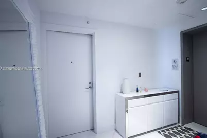 16385 Biscayne Blvd #719, North Miami Beach, FL 33160 - Photo 14