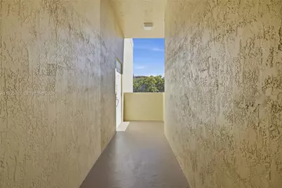 8430 SW 8th St #405B, Miami, FL 33144 - Photo 26