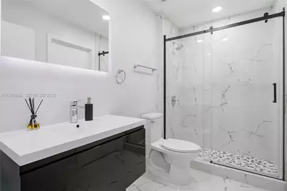 8430 SW 8th St #405B, Miami, FL 33144 - Photo 14