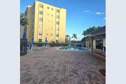 200 SE 5th Ave #307, Dania Beach, FL 33004 - Photo 22