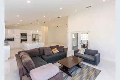 381 Cameron Dr, Weston, FL 33326 - Photo 12