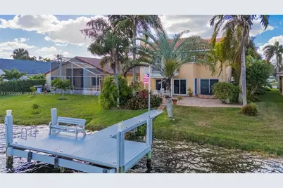 1981 NW 178th Ter, Pembroke Pines, FL 33029 - Photo 32