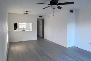 173 NW 93rd Ave, Pembroke Pines, FL 33024 - Photo 8