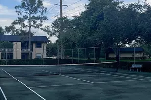 173 NW 93rd Ave, Pembroke Pines, FL 33024 - Photo 4