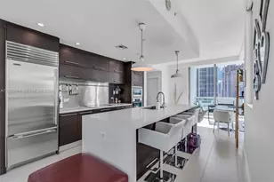 900 Biscayne Blvd, Miami, FL 33132 - Photo 2