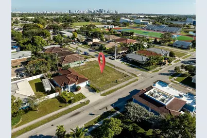 1402 NW 27th Ave, Fort Lauderdale, FL 33311 - Photo 1