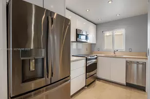 325 Ocean Dr, Miami Beach, FL 33139 - Photo 4