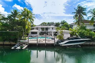 121 Knollwood Dr, Key Biscayne, FL 33149 - Photo 1