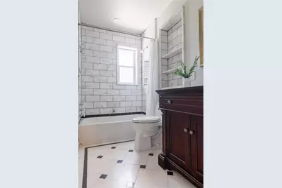 250 NE 48th St, Miami, FL 33137 - Photo 10