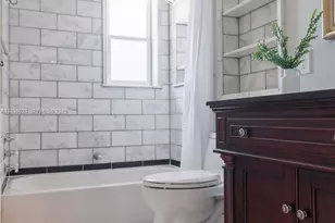 250 NE 48th St, Miami, FL 33137 - Photo 10